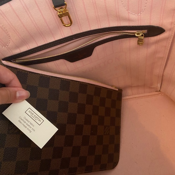Louis Vuitton Neverfull mm - Picture 12 of 16